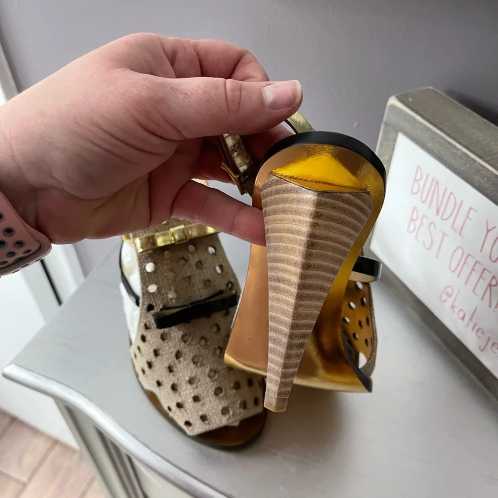Fendi size 37.5 shoes - Picture 7 of 10